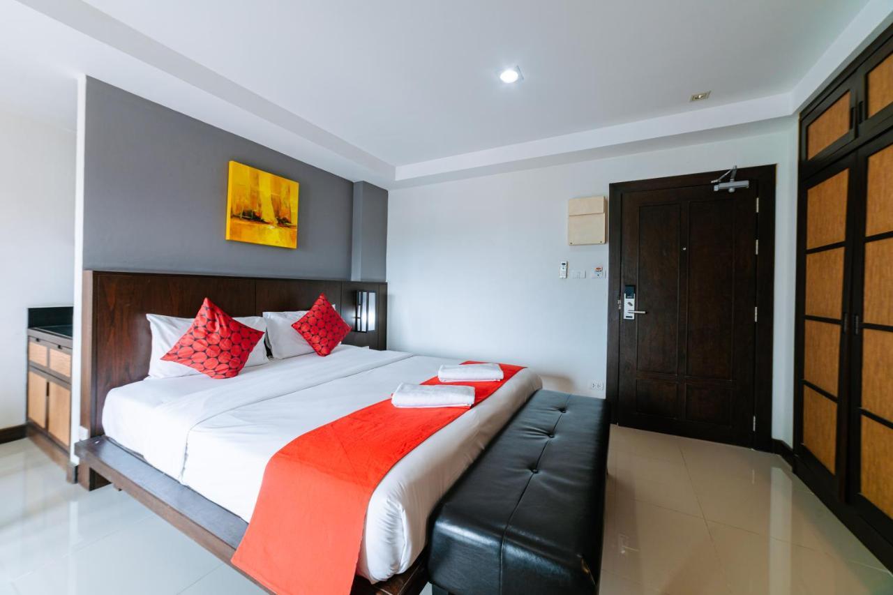 Ratana Sakdidet, Town Hotell 3*