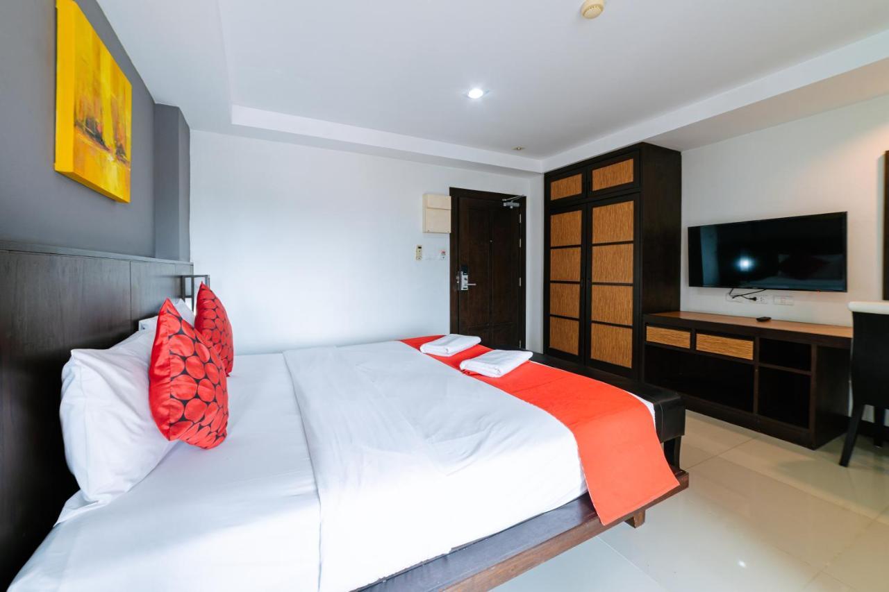 Ratana Sakdidet, Town Hotell 3*